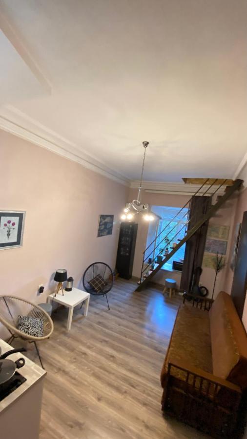 Art Apartment In Kala Tbilisi Historic District Kültér fotó